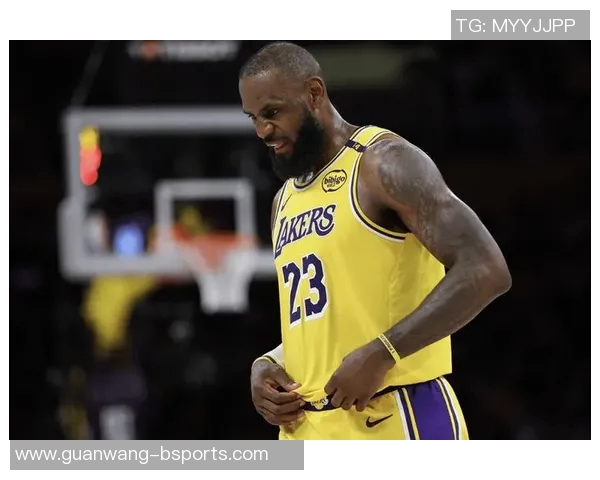 大范调侃詹姆斯早该退役建议每年都提及